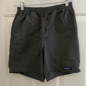 Patagonia women’s shorts, gray, size Small